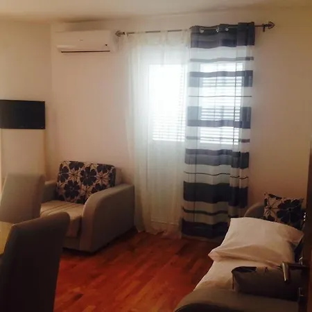 Apartements Dom 4*