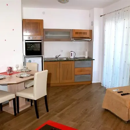 Apartements Dom 4* Premantura